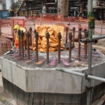 Base de torre com chumbadores